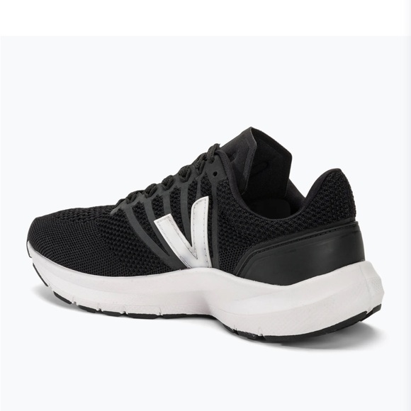 Veja Marlin V Knit Black/White Women’s size 7 NEW!!! - Picture 5 of 9